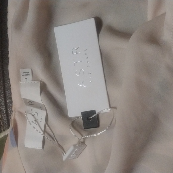 ASTR the Label Pastel Maxi Dress in Pink Multi REVOLVE - Picture 7 of 9